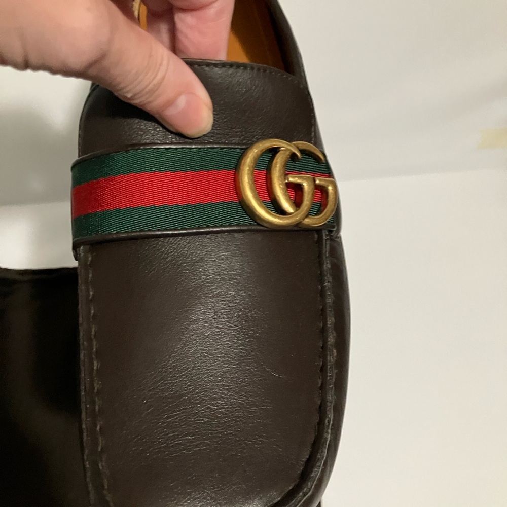 Gucci Men's Dark Brown Leather Loafers with Gold and Green-Red Accents - Picture 2 of 6